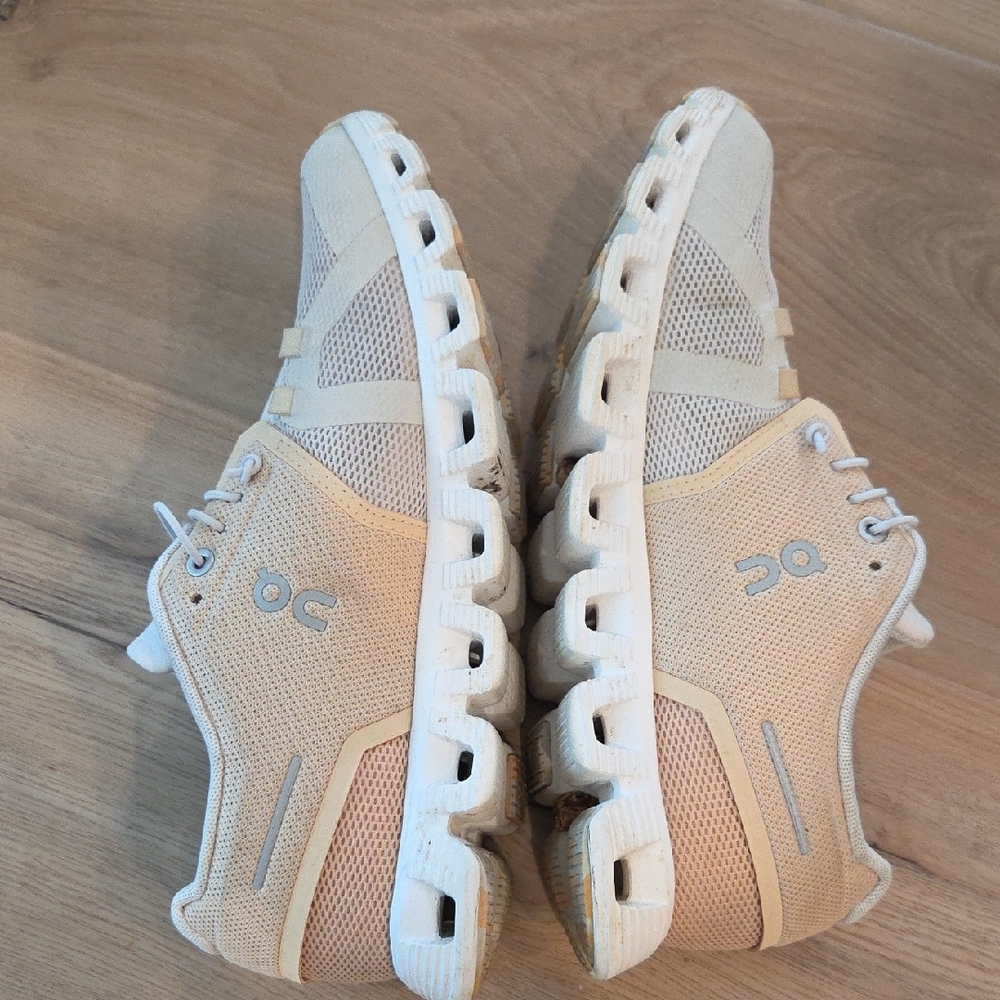 On Running Cream and Tan Sneakers - Picture 4 of 5